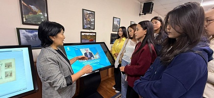 Президент Архиві Республика күніне арналған тарихи көрмені таныстырды фото галереи 4